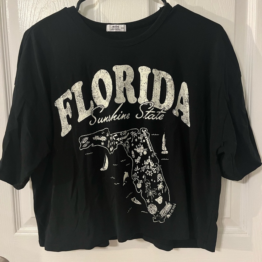 Ardene Black & White 'Florida Sunshine State' Crop Tee